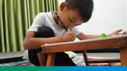 Ilustrasi Anak sedang belajar