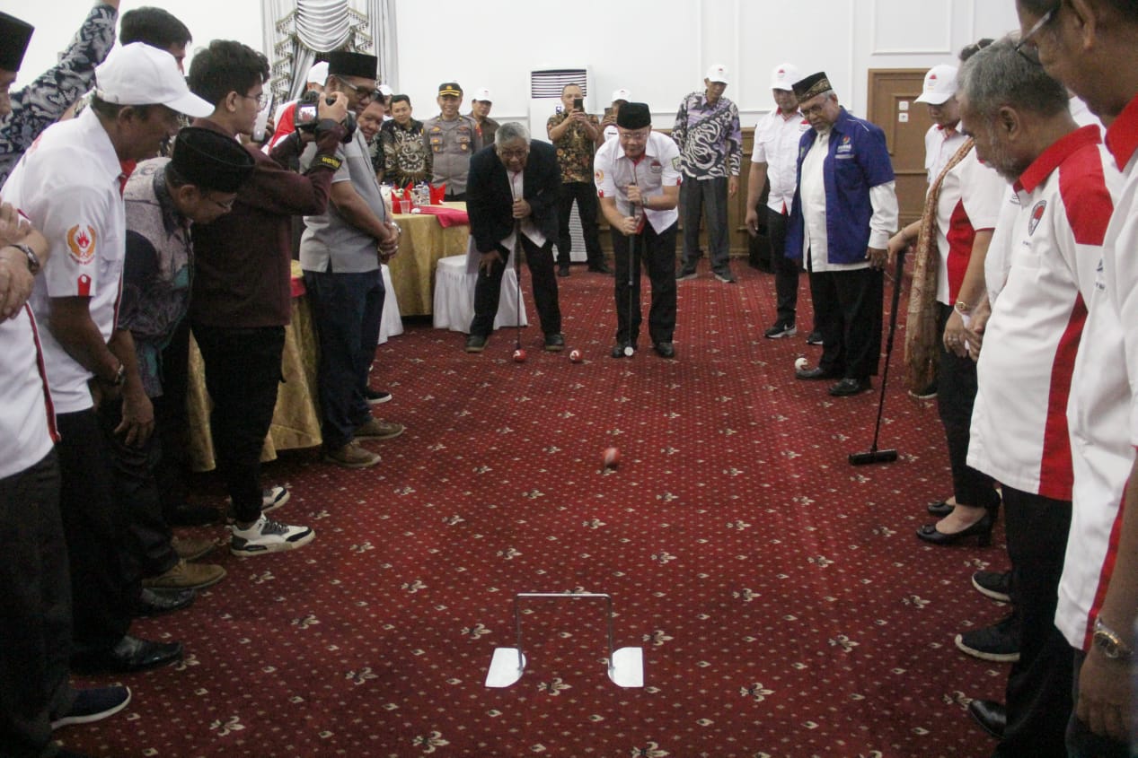Gubernur Rohidin Mersyah dalam pengukuhan Persatuan Gateball