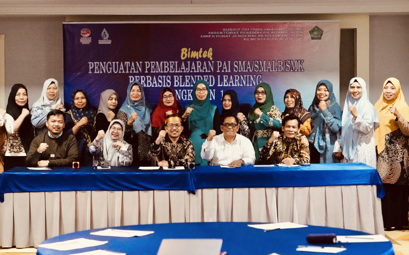Gus Adib, Kasubdit PAI SMA/SMALB dan SMK saat acara di Ujung Pandang