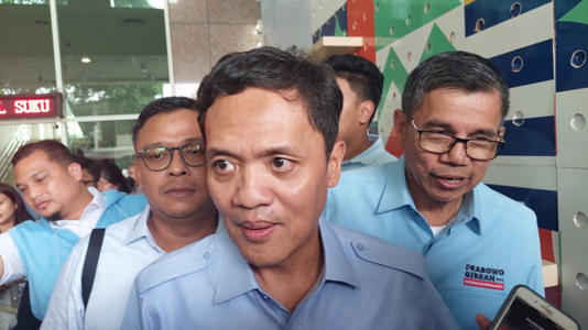 TKN Prabowo-Gibran sebut tak tahu asal usul susu yang dibagikan Gibran di CFD Jakarta