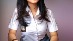 Ilustrasi cewek sma