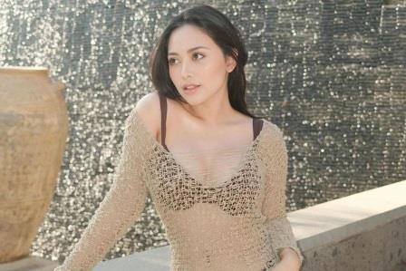 Balik Tampil Buka-bukaan, Gaya Rachel Vennya Umbar Aurat Pakai Bikini Disorot
