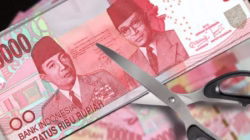Ilustrasi - Gaji dipotong