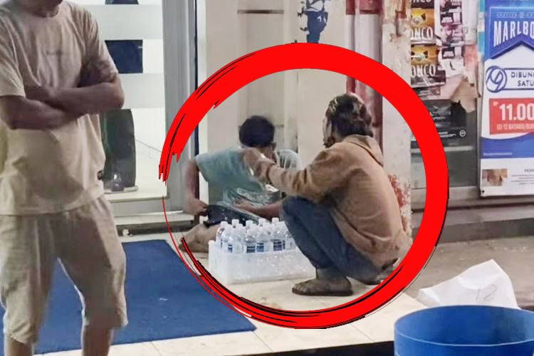 Preman palak bocah penjual air mineral di kawasan SP Plaza Batam