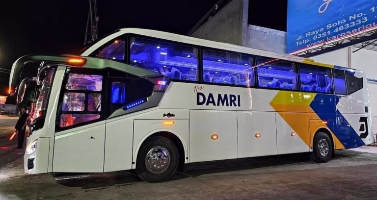 Gambar Ilustrasi Bus Damri