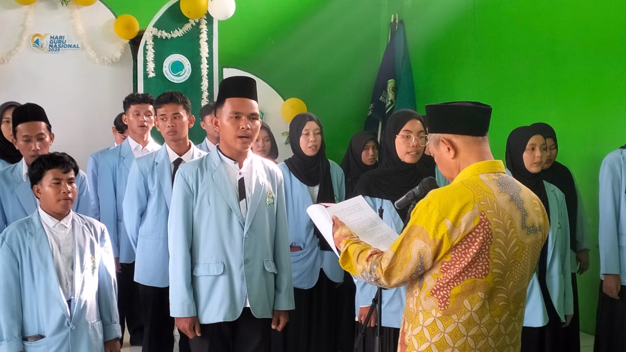 Pelantikan Pengurus Dema STIT Makrifatul Ilmi